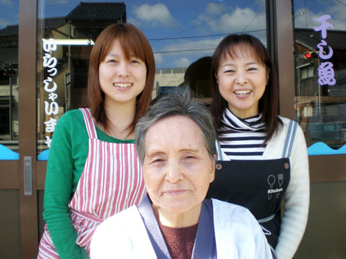 浜文商店 親子3代